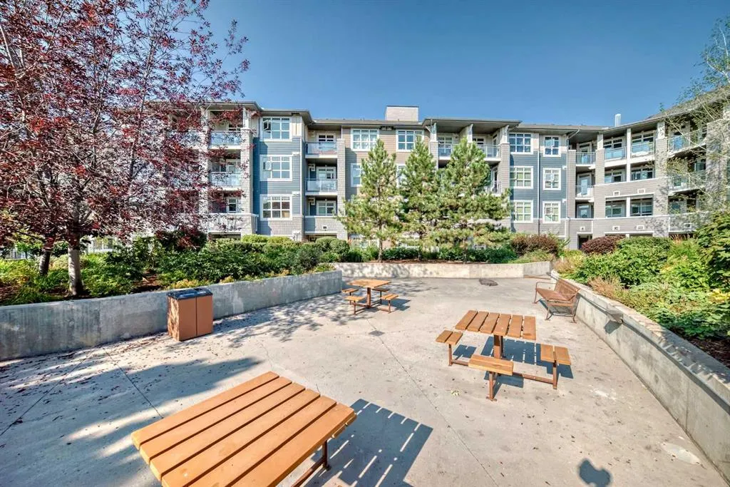 25 Auburn Meadows Avenue SE, #111