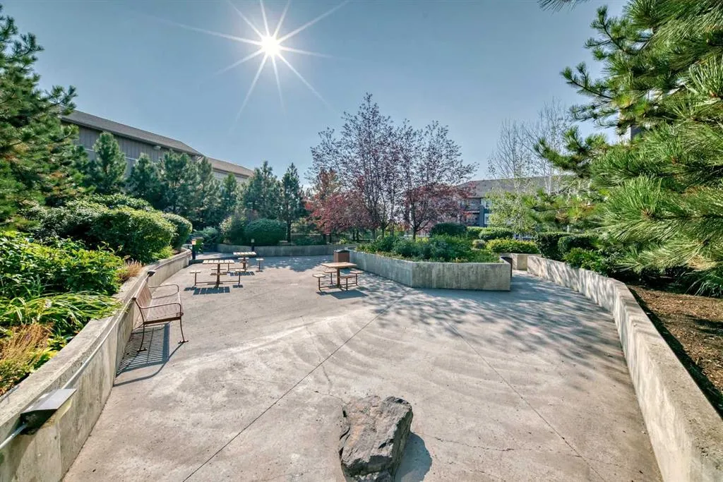 25 Auburn Meadows Avenue SE, #111