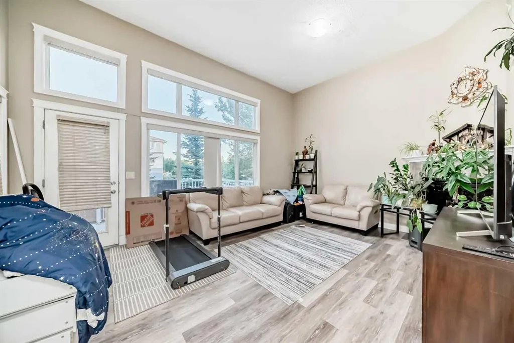 14 DOVER Mews SE