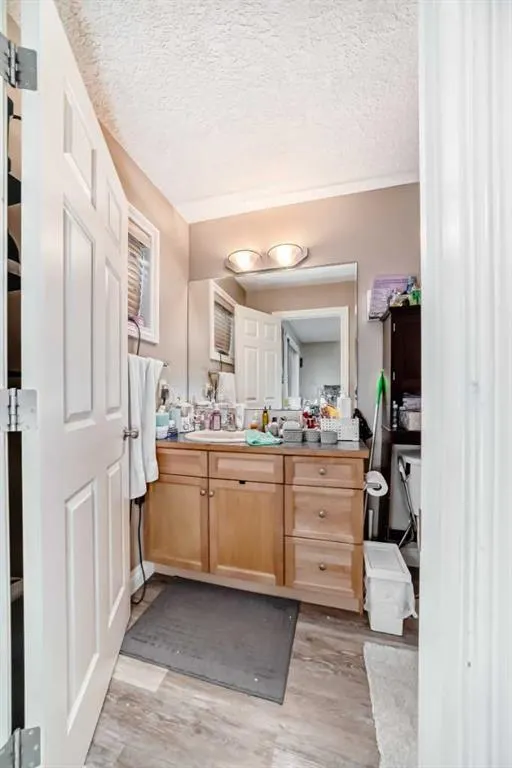 14 DOVER Mews SE