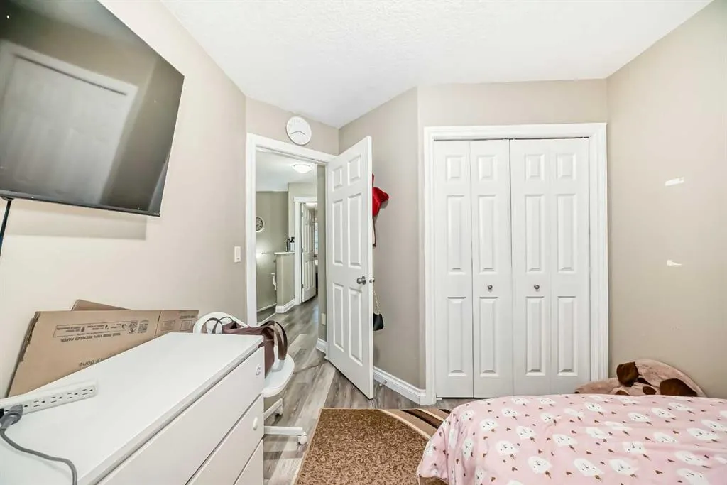 14 DOVER Mews SE