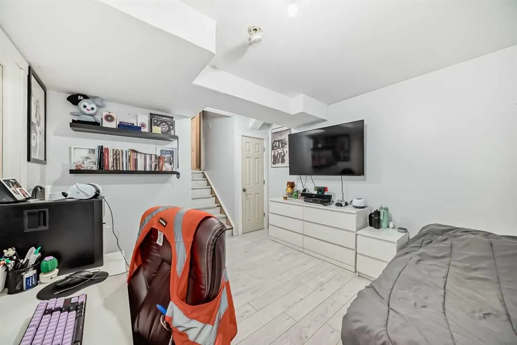 14 DOVER Mews SE