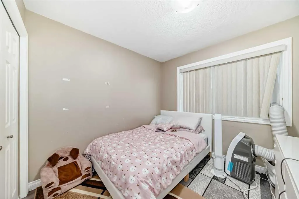 14 DOVER Mews SE