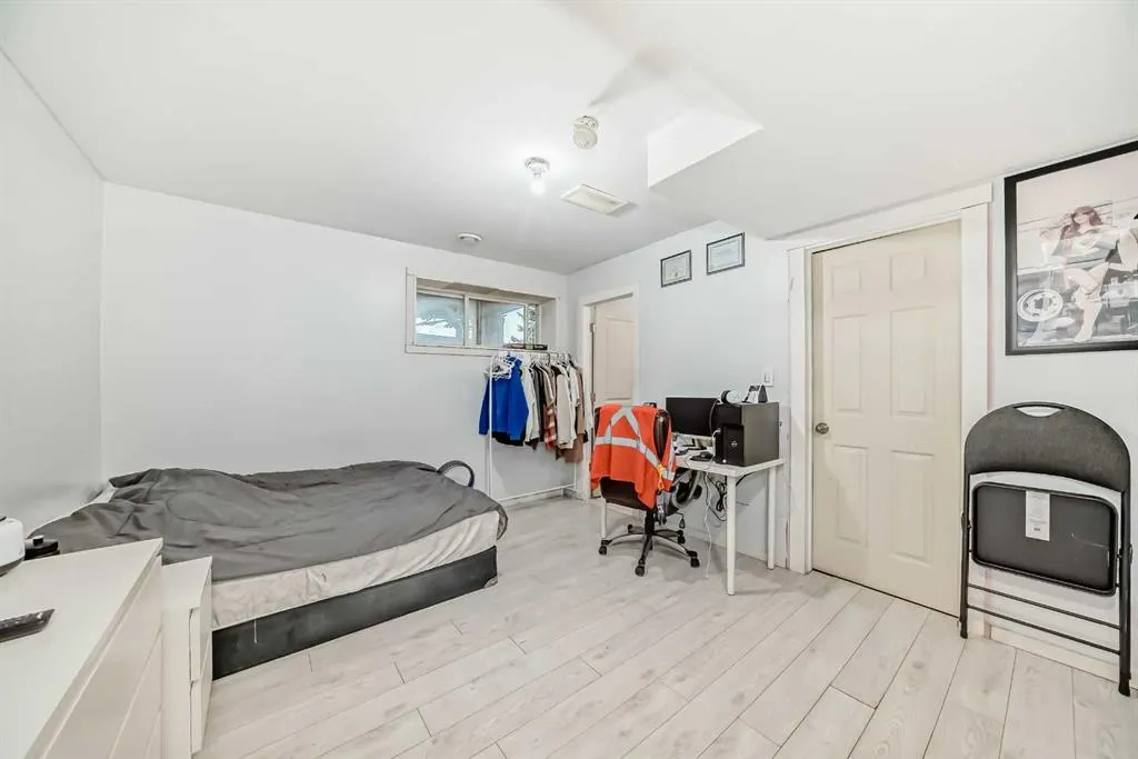 14 DOVER Mews SE