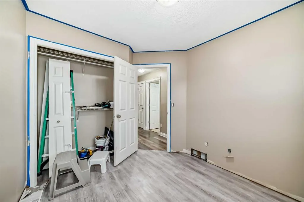 14 DOVER Mews SE