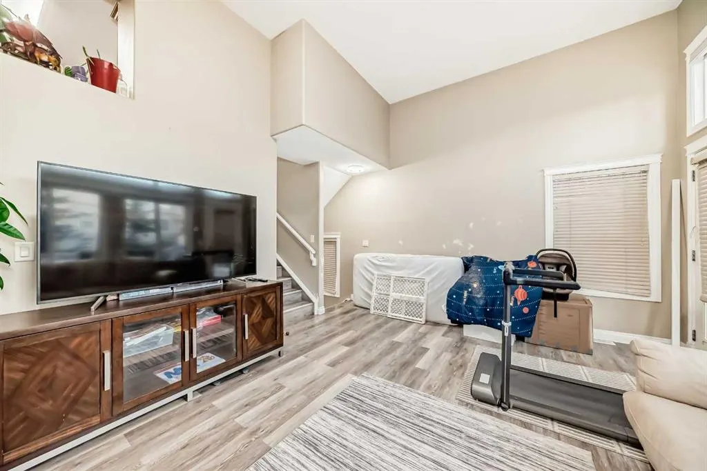 14 DOVER Mews SE