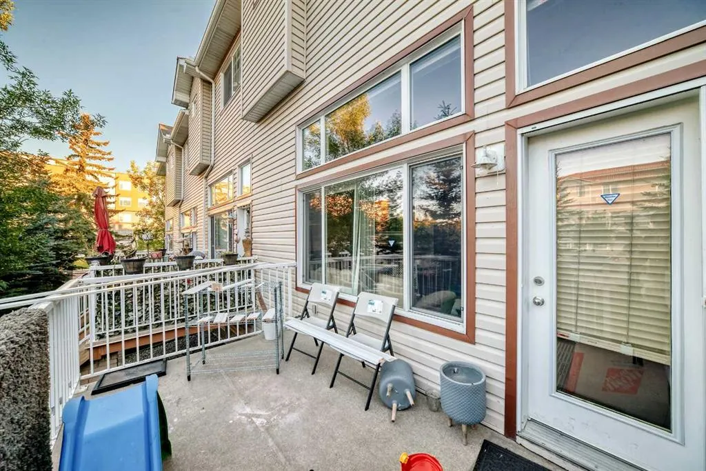 14 DOVER Mews SE