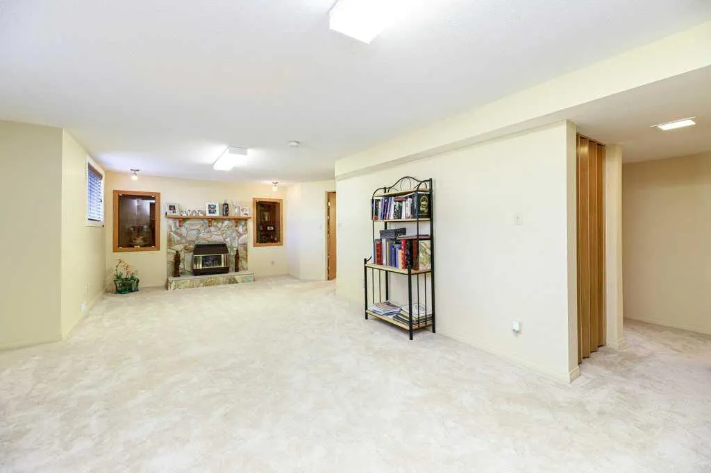 2821 Botterill Crescent, #42