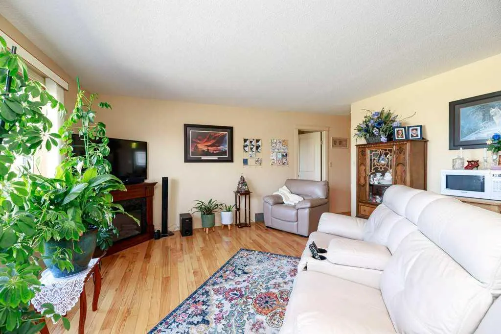 2821 Botterill Crescent, #42
