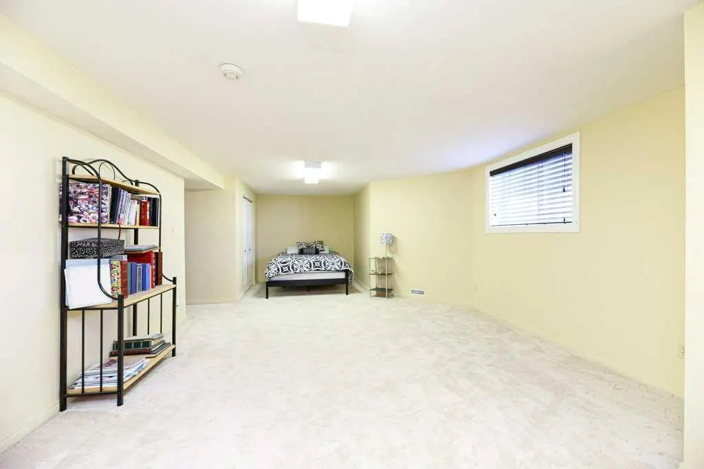 2821 Botterill Crescent, #42