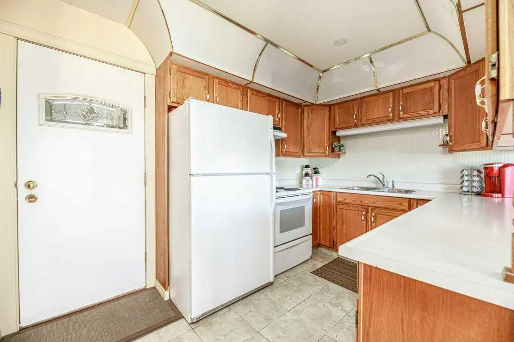 2821 Botterill Crescent, #42