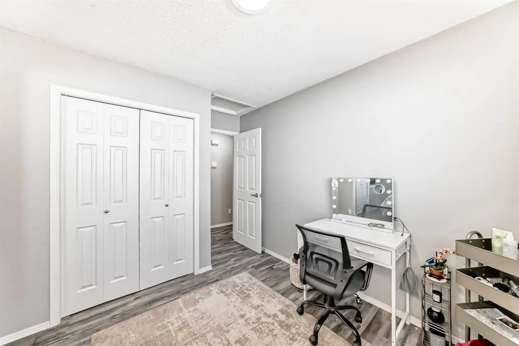 47 Willowbrook Drive NW