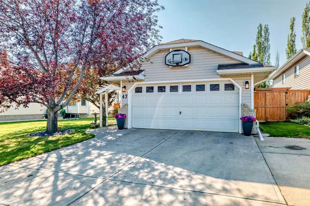 47 Willowbrook Drive NW