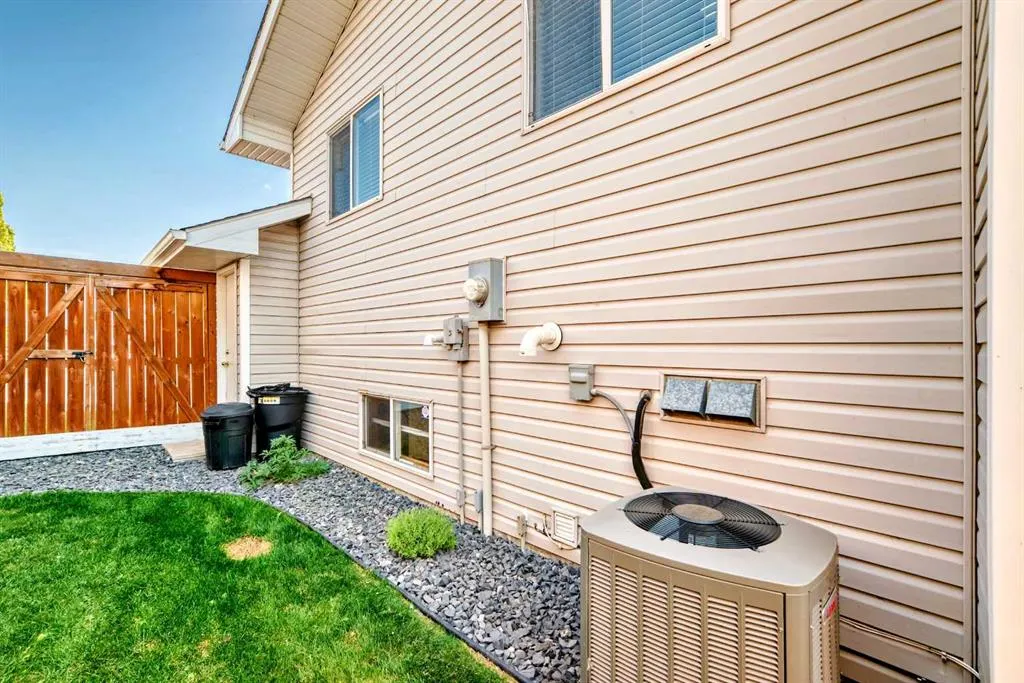 47 Willowbrook Drive NW