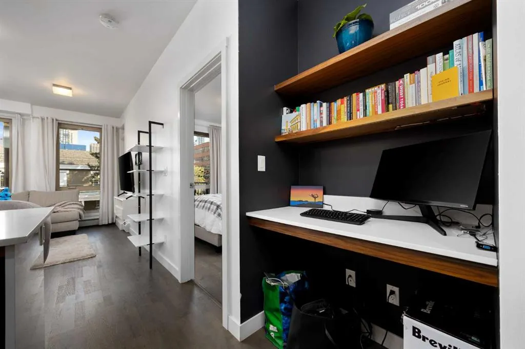 305 18 Avenue SW, #204