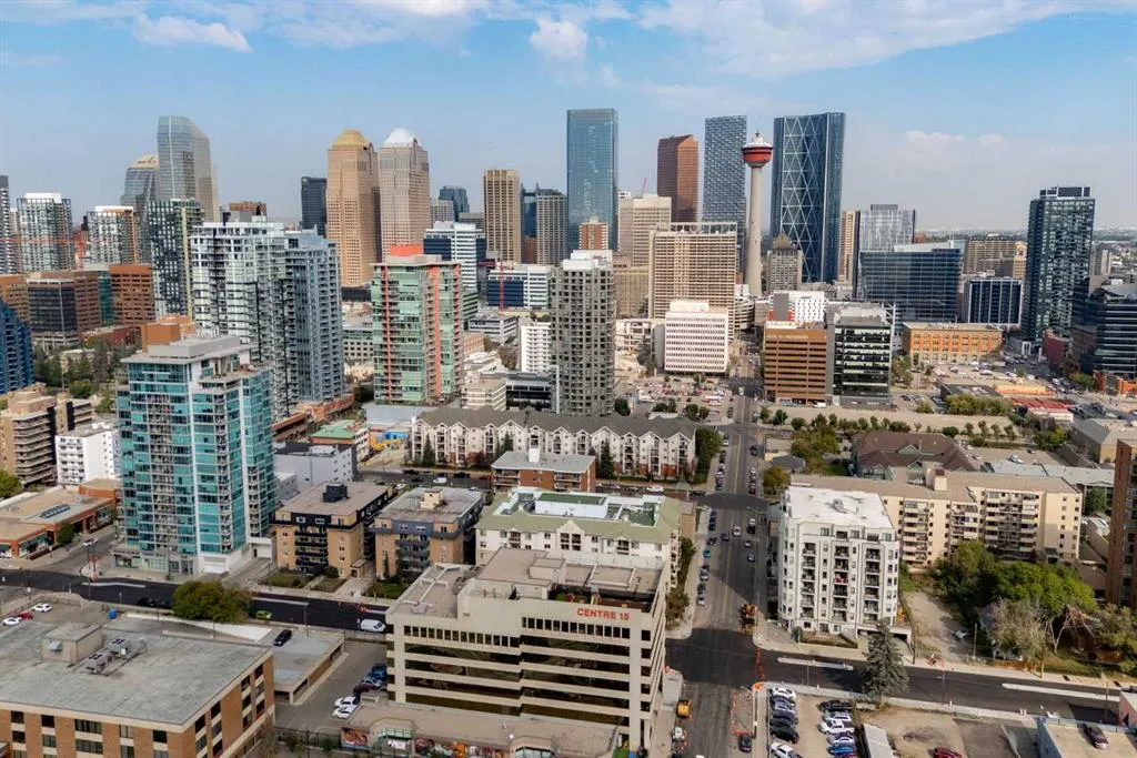 305 18 Avenue SW, #204