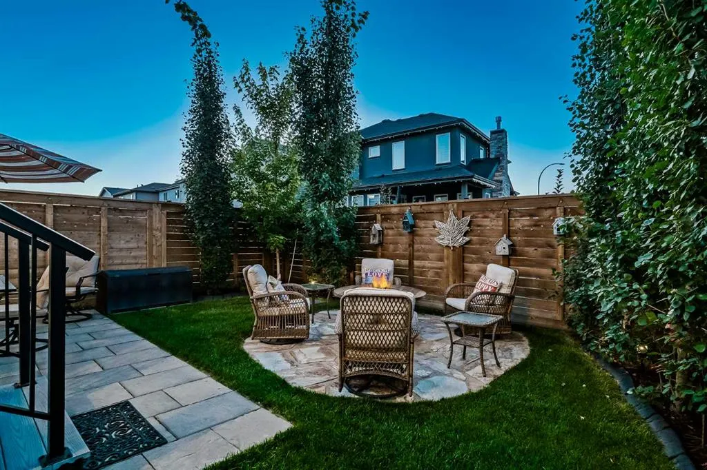 60 Walcrest Hill SE