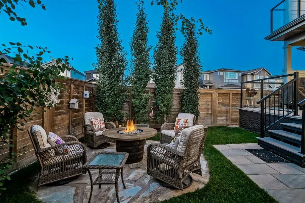 60 Walcrest Hill SE