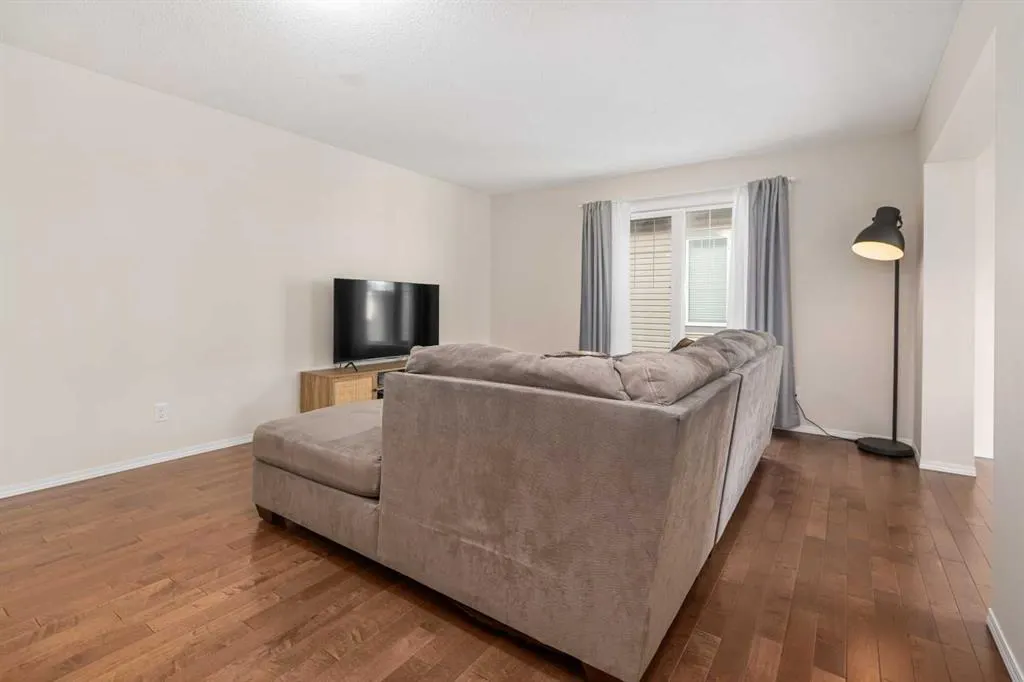 19 Windstone Green SW