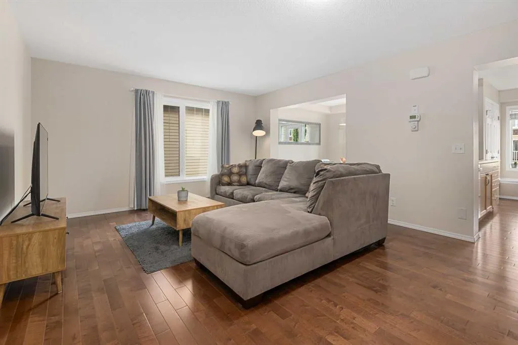 19 Windstone Green SW
