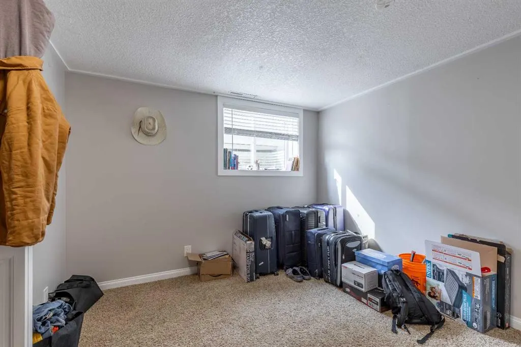 2015 16 Avenue S
