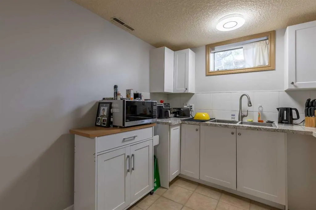2015 16 Avenue S
