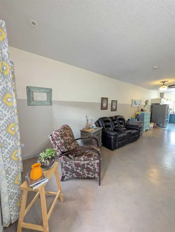 200 Lougheed Drive, #7112