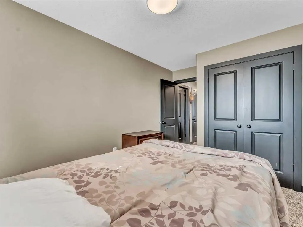 47 Southlands Boulevard SE