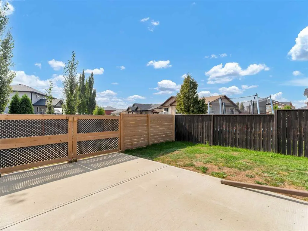 47 Southlands Boulevard SE