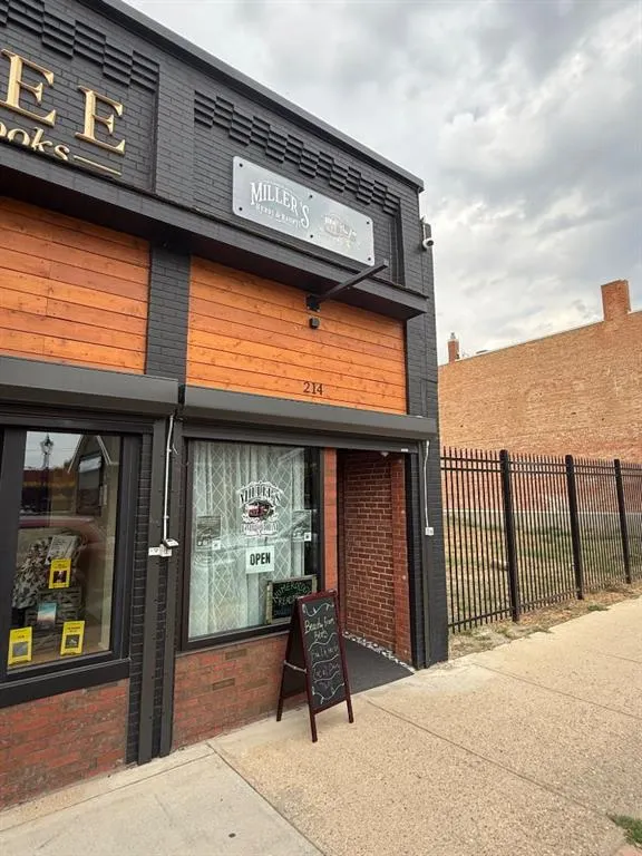 214 South Railway Street SE