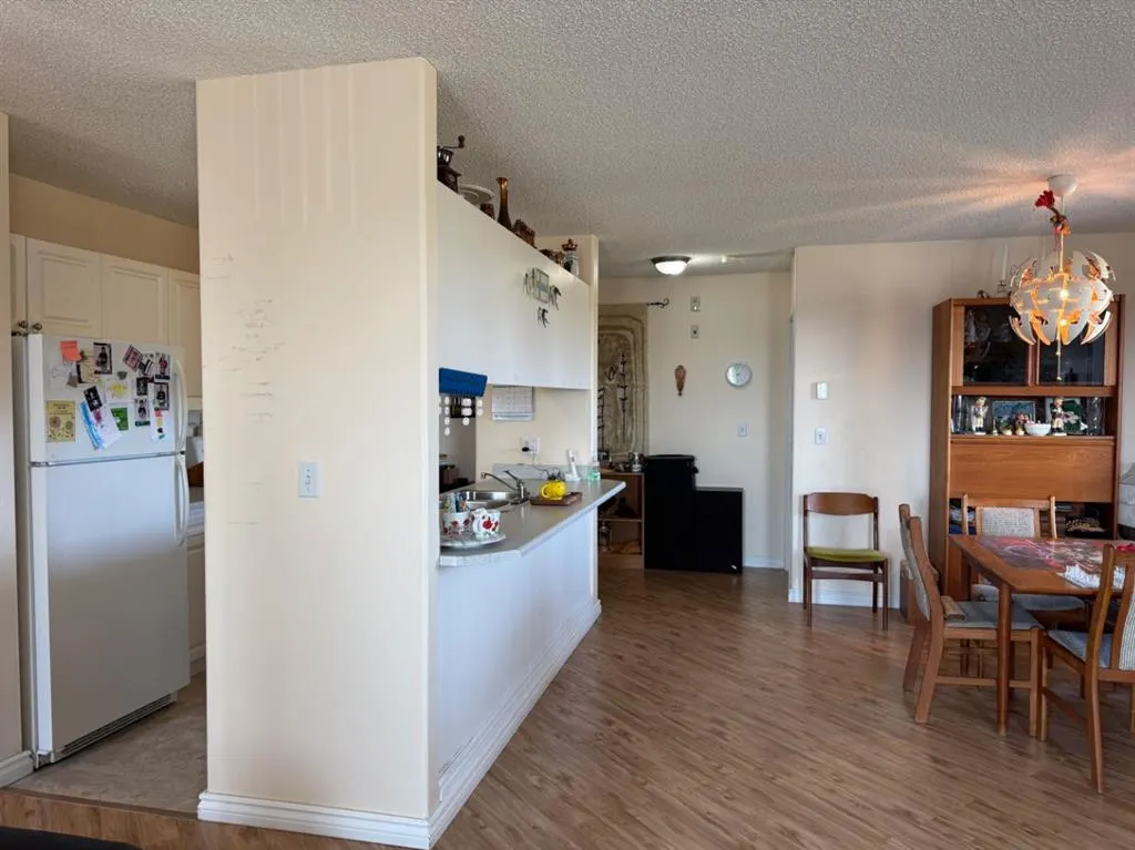9932 100 Avenue, #401