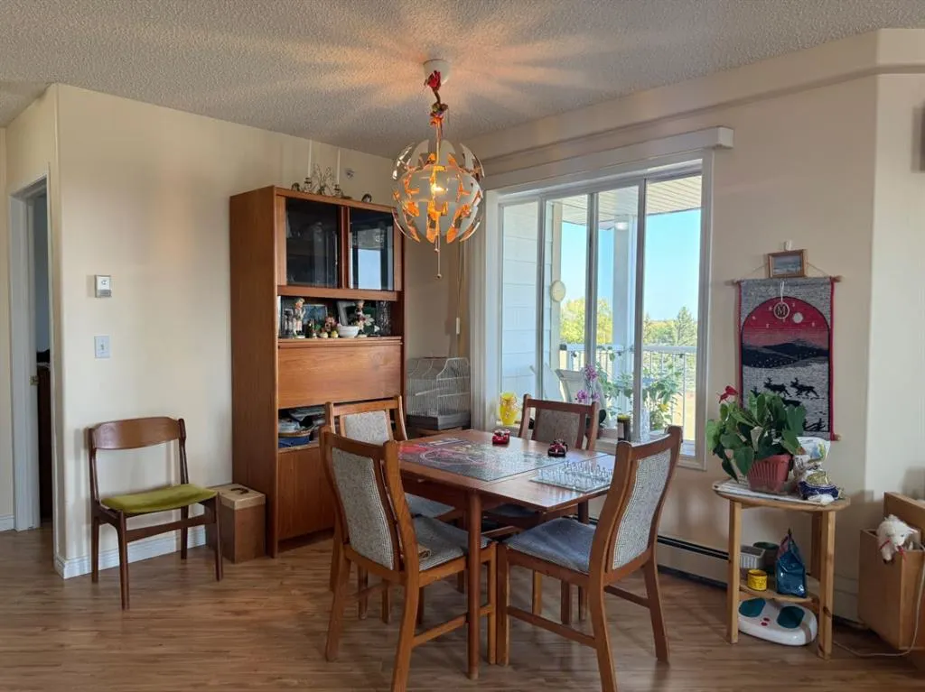9932 100 Avenue, #401