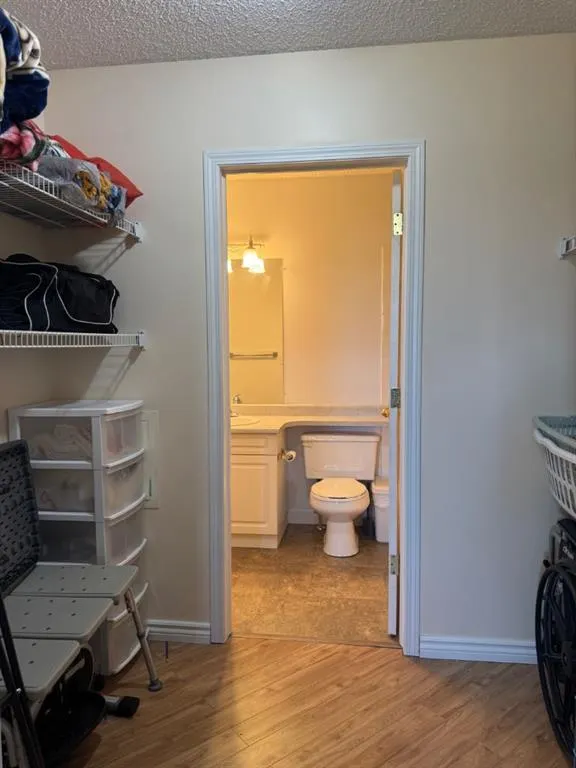 9932 100 Avenue, #401