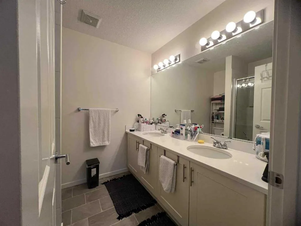 99 Copperstone Park, #3313