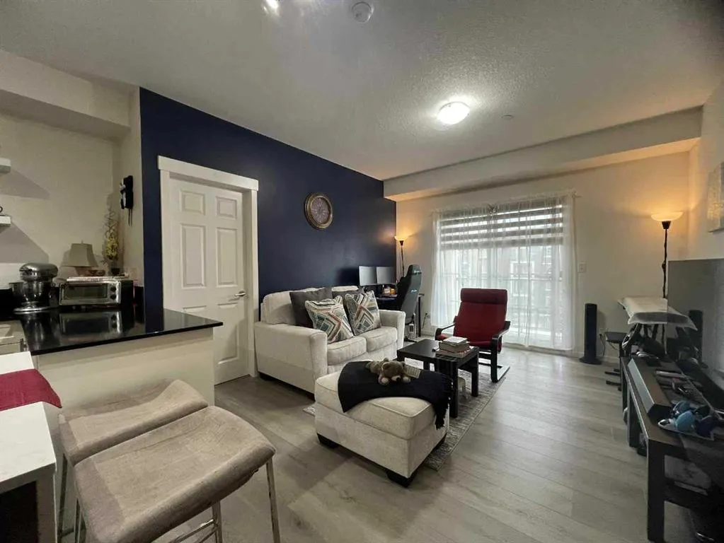 99 Copperstone Park, #3313