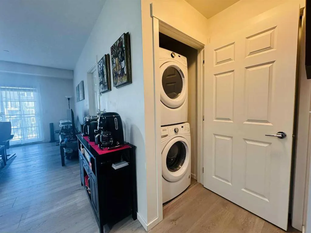99 Copperstone Park, #3313