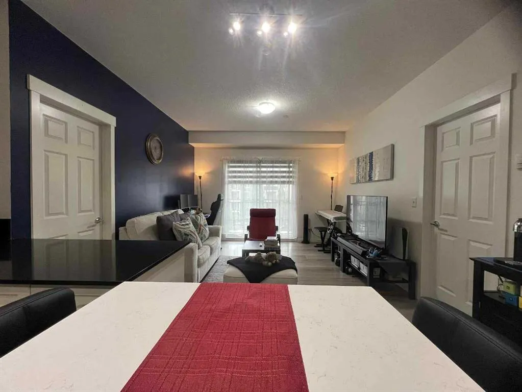 99 Copperstone Park, #3313