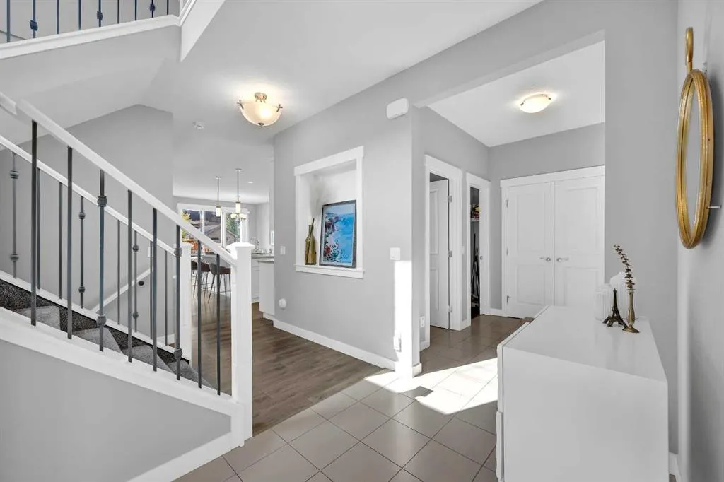 199 Evansglen Circle NW