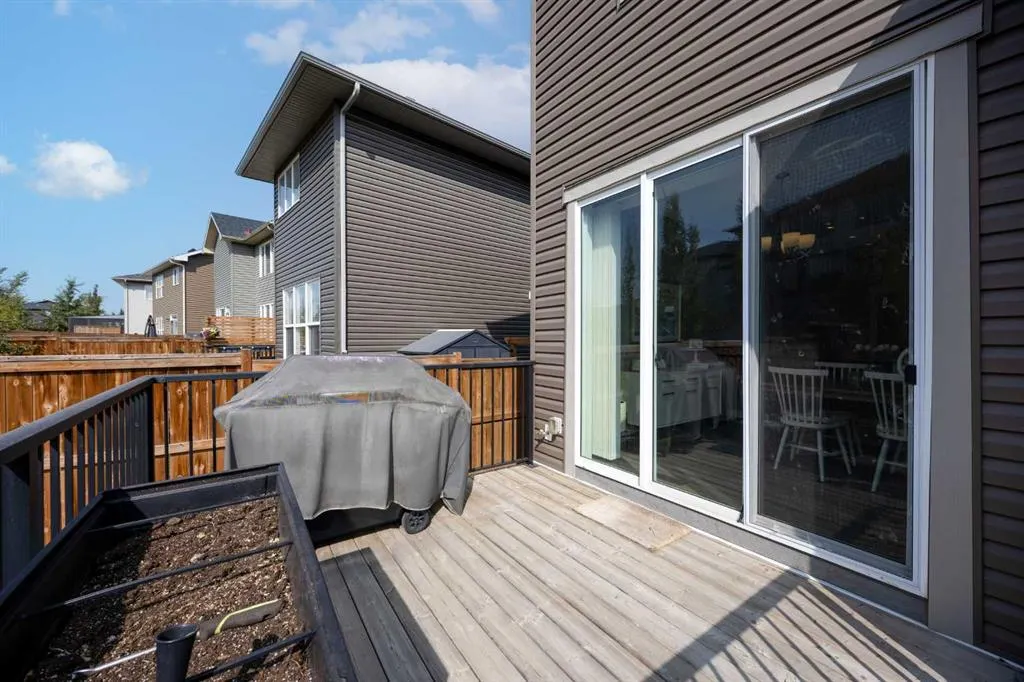 199 Evansglen Circle NW