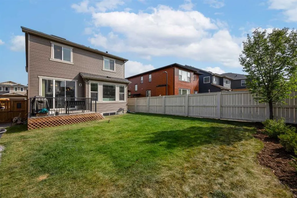 199 Evansglen Circle NW