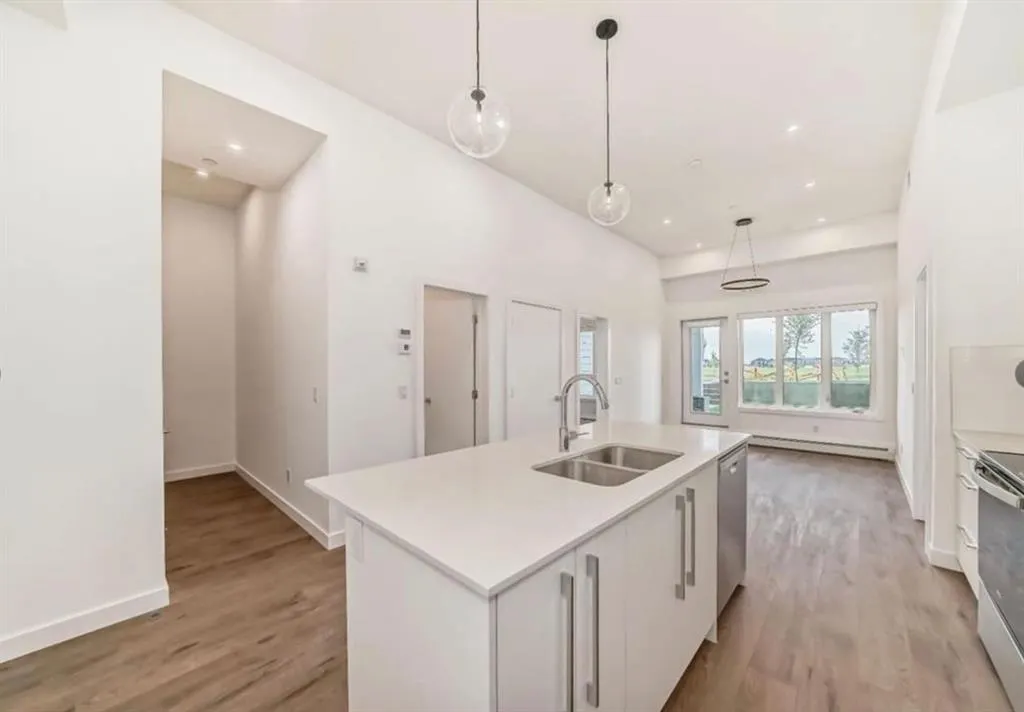 60 Skyview Ranch Road NE, #2425