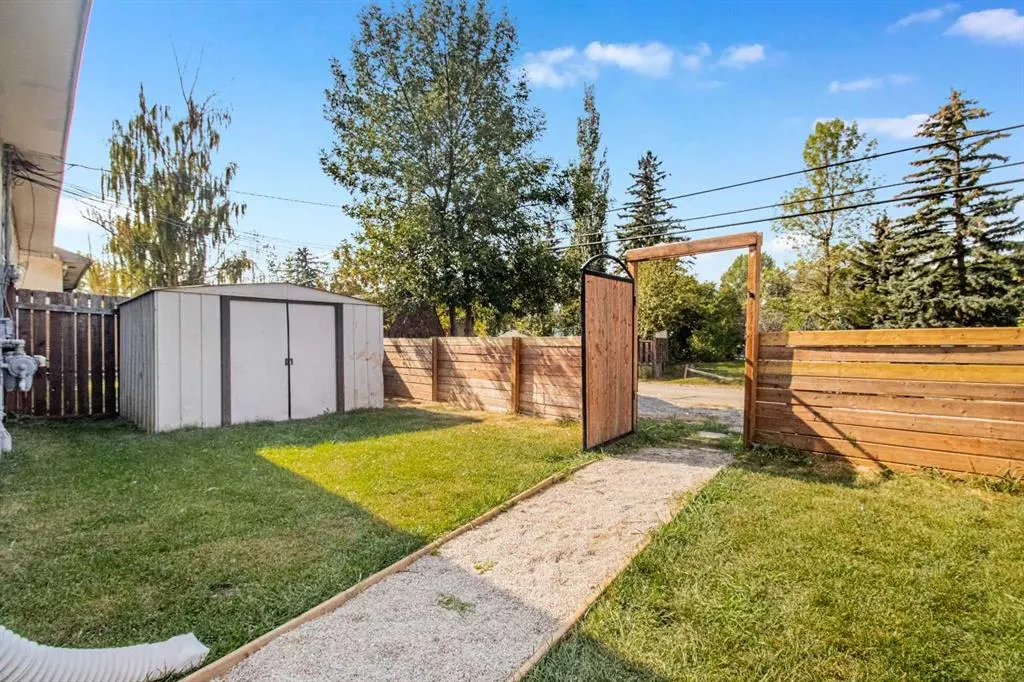 3121 Doverville Crescent SE