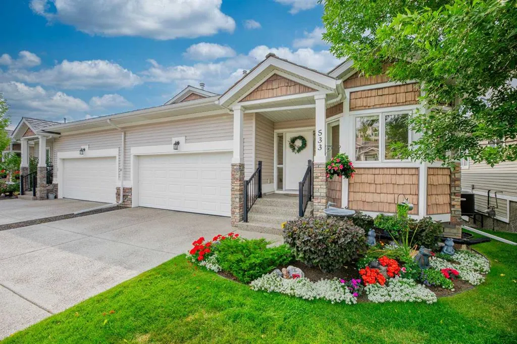 533 Rocky Vista Gardens NW