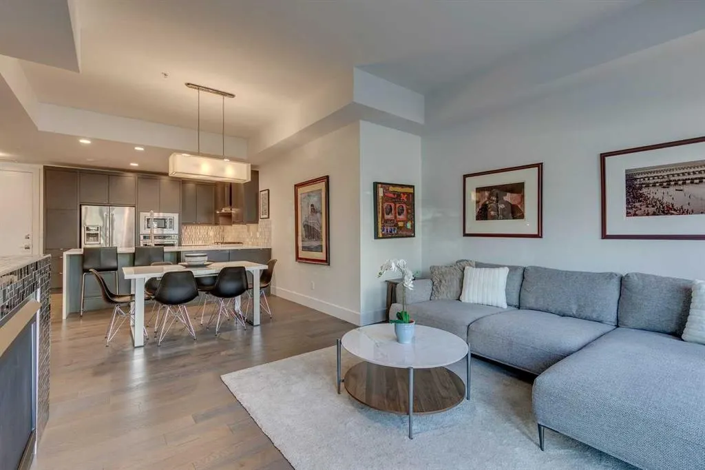 33 Burma Star Road SW, #106
