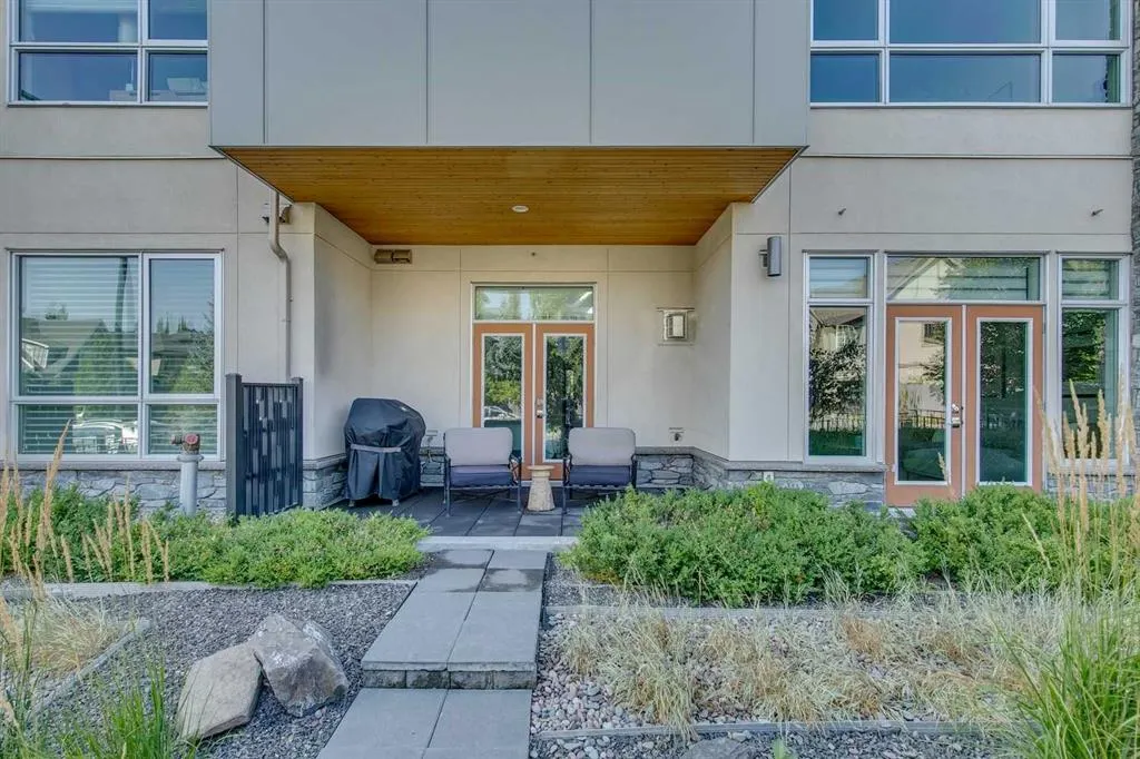 33 Burma Star Road SW, #106