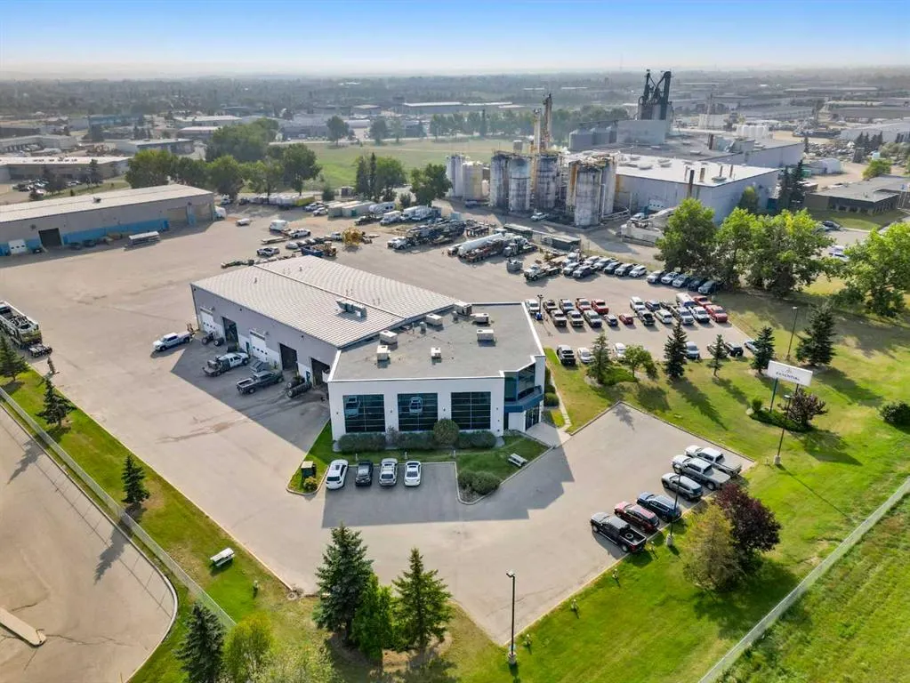 8014 Edgar Industrial Crescent
