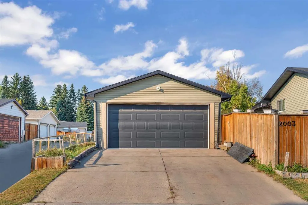 2003 Pinepoint Road NE