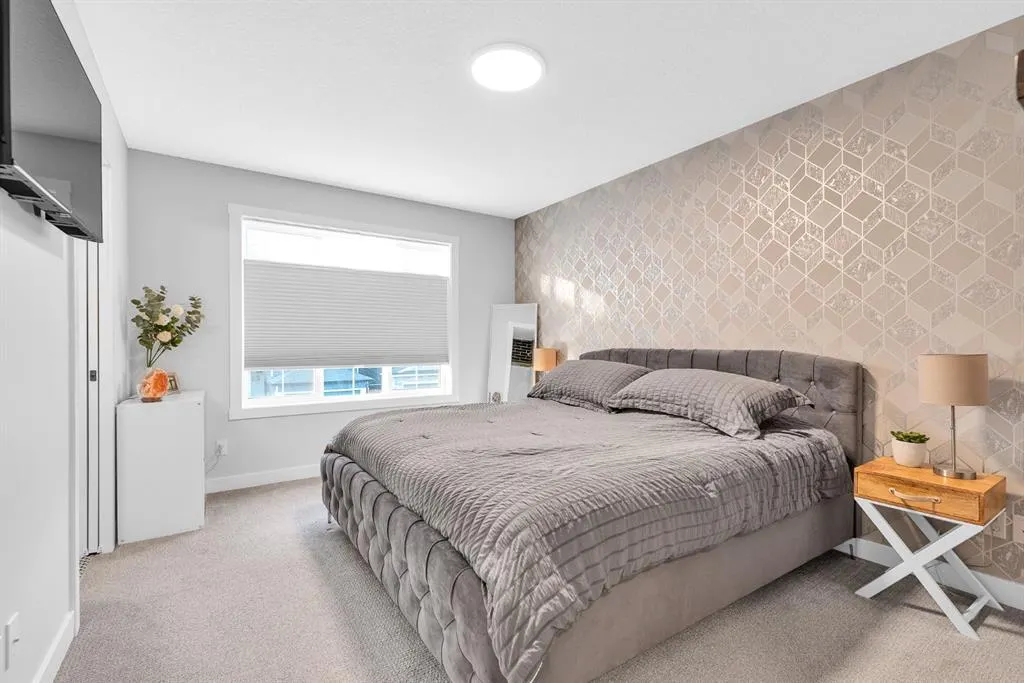 32 Legacy Reach Crescent SE