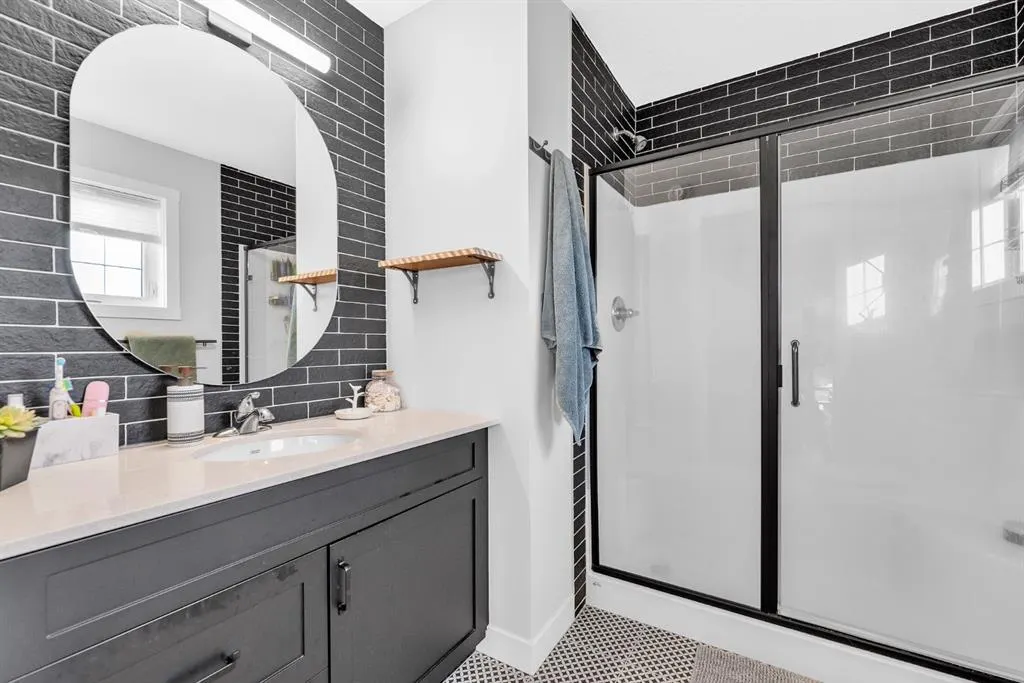 32 Legacy Reach Crescent SE