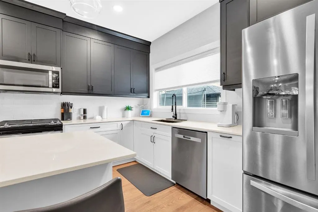 32 Legacy Reach Crescent SE
